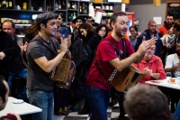 Exhaurides les entrades per Carles Belda i Joan Garriga, i Germà Negre a l’Hostal Càntut