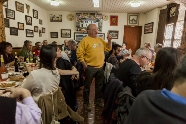 Dinar de cantadors i cantadores amb Joan Garriga