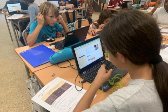 El projecte 'Cantut a les escoles: cacem i cantem cançons' guanya un dels Premis Baldiri Arts i Llengua