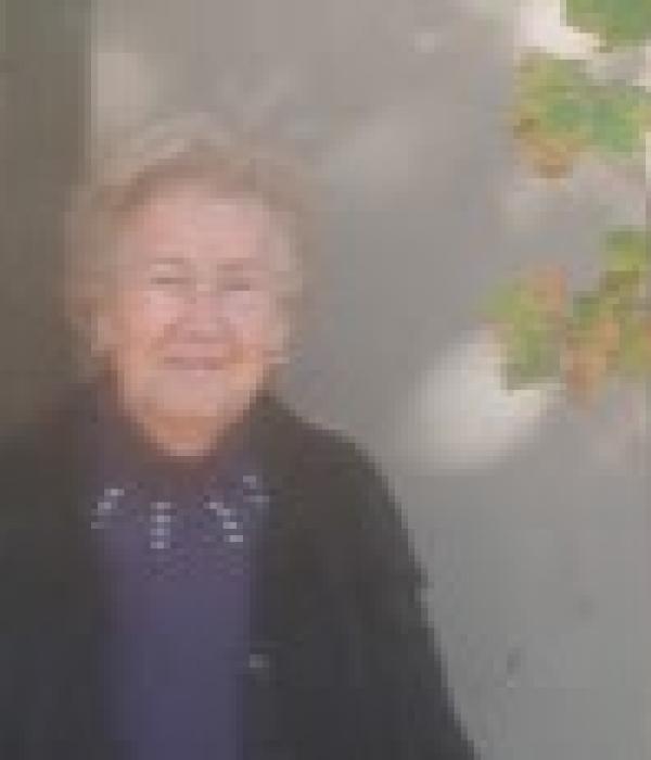 Hi ha deu noies per casar