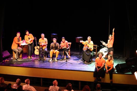 Alba Careta, Henrio i la resta d'artistes a l'escenari