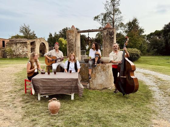 Sardanes cantades amb Les Anxovetes